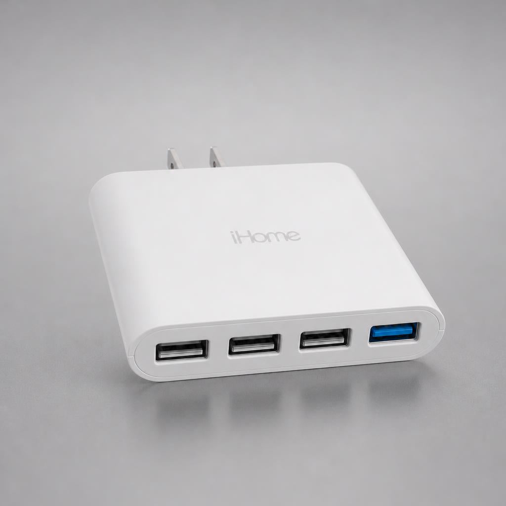 NanoTech Ti · Cargador de pared USB plano de 4 puertos iHome